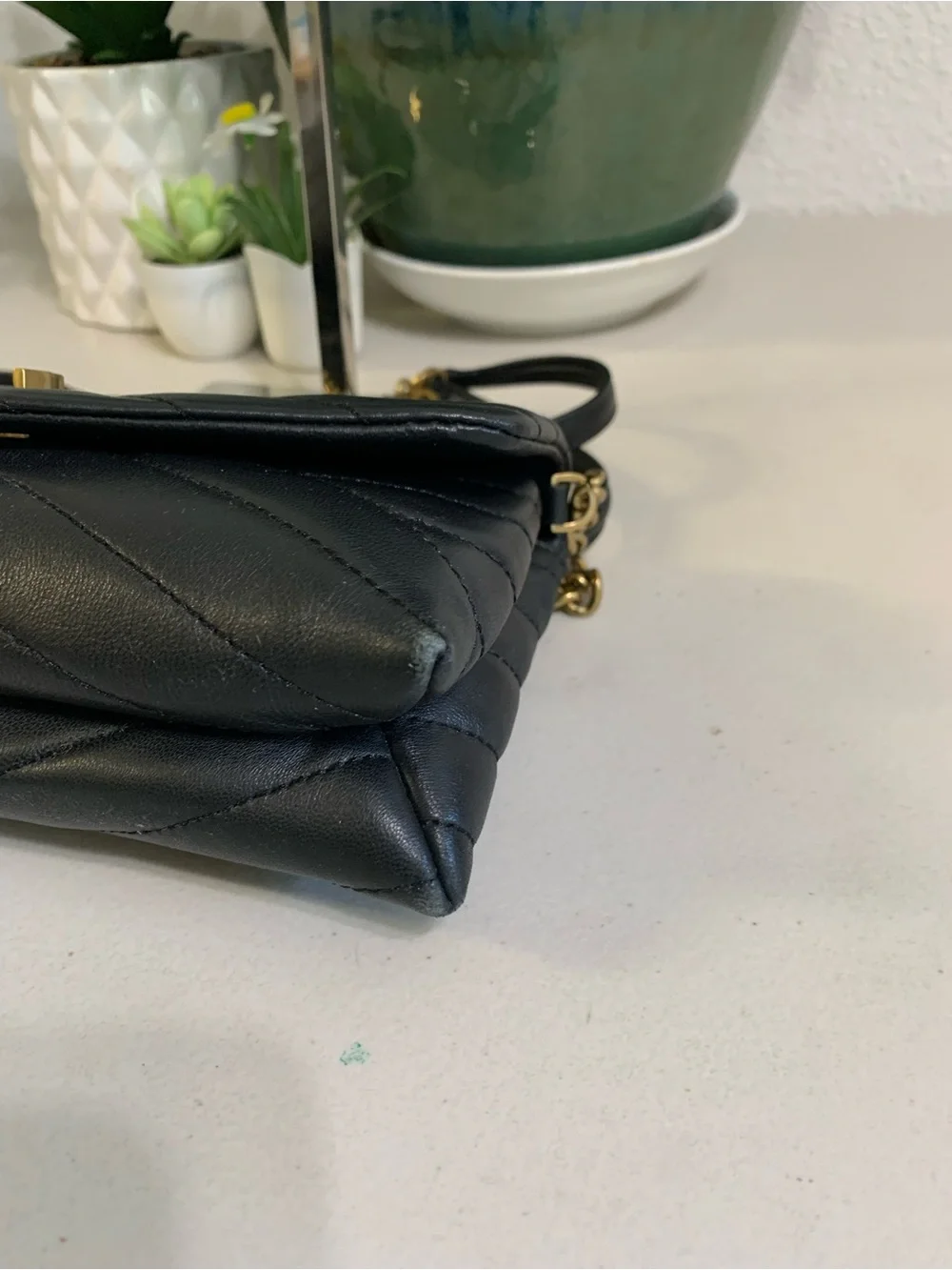 Tory Burch compact quilted